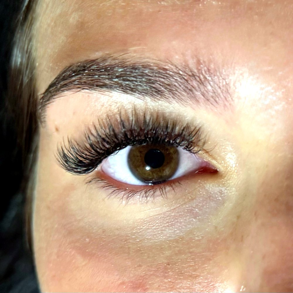 Brow lamination by Audrey